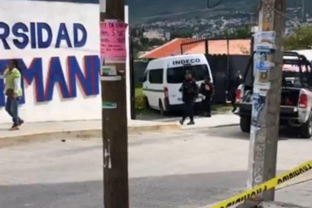 Elementos de la policía estatal, así como Guardia Nacional, se trasladaron hasta el lugar de los hechos localizando abandonada la unidad