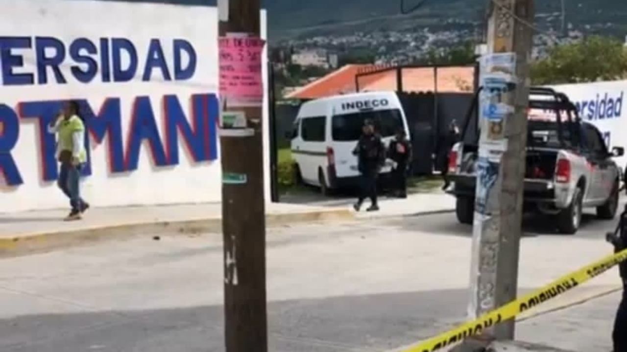 Elementos de la policía estatal, así como Guardia Nacional, se trasladaron hasta el lugar de los hechos localizando abandonada la unidad