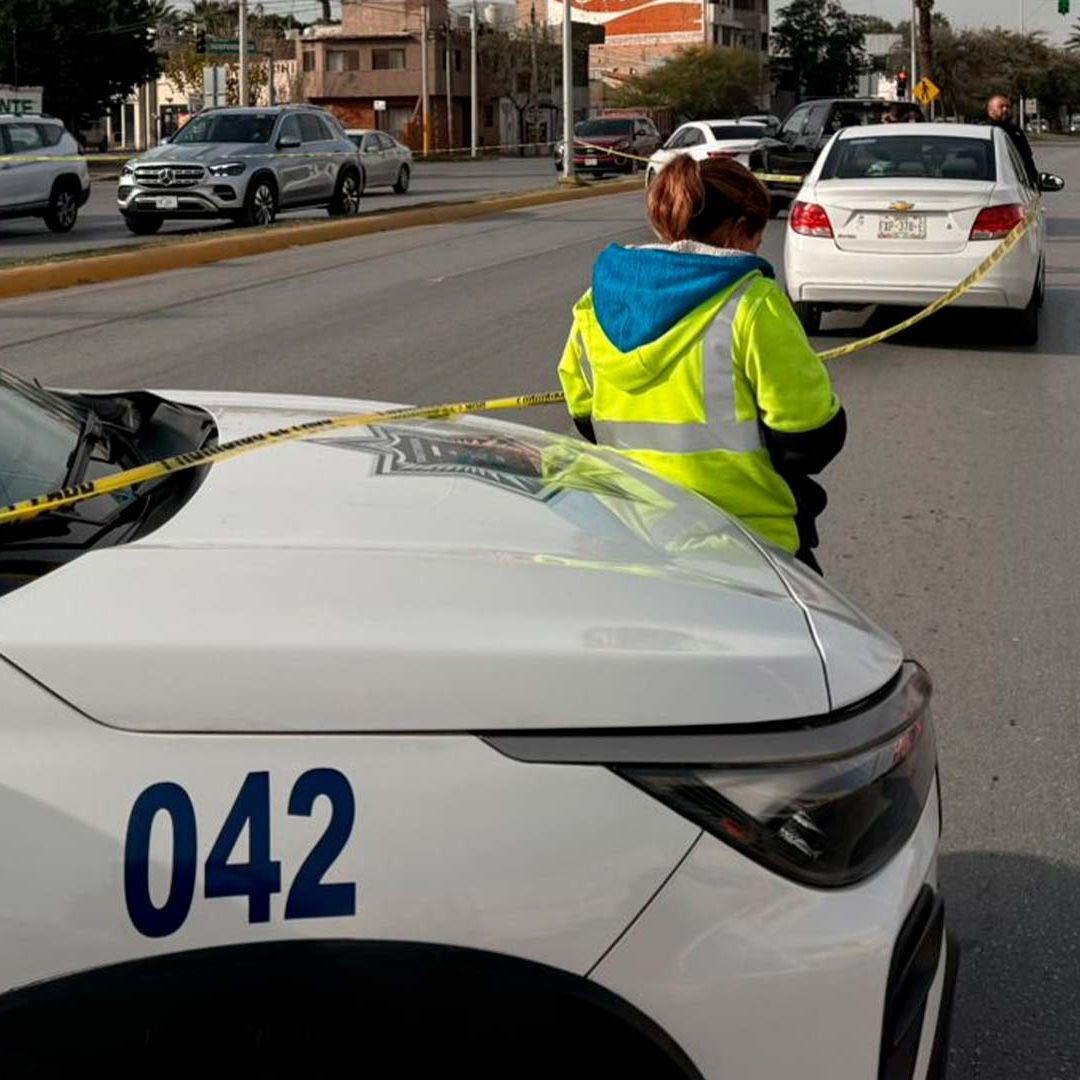 Muere Adulto Mayor al Volante Mientras Esperaba el Semáforo en Torreón
