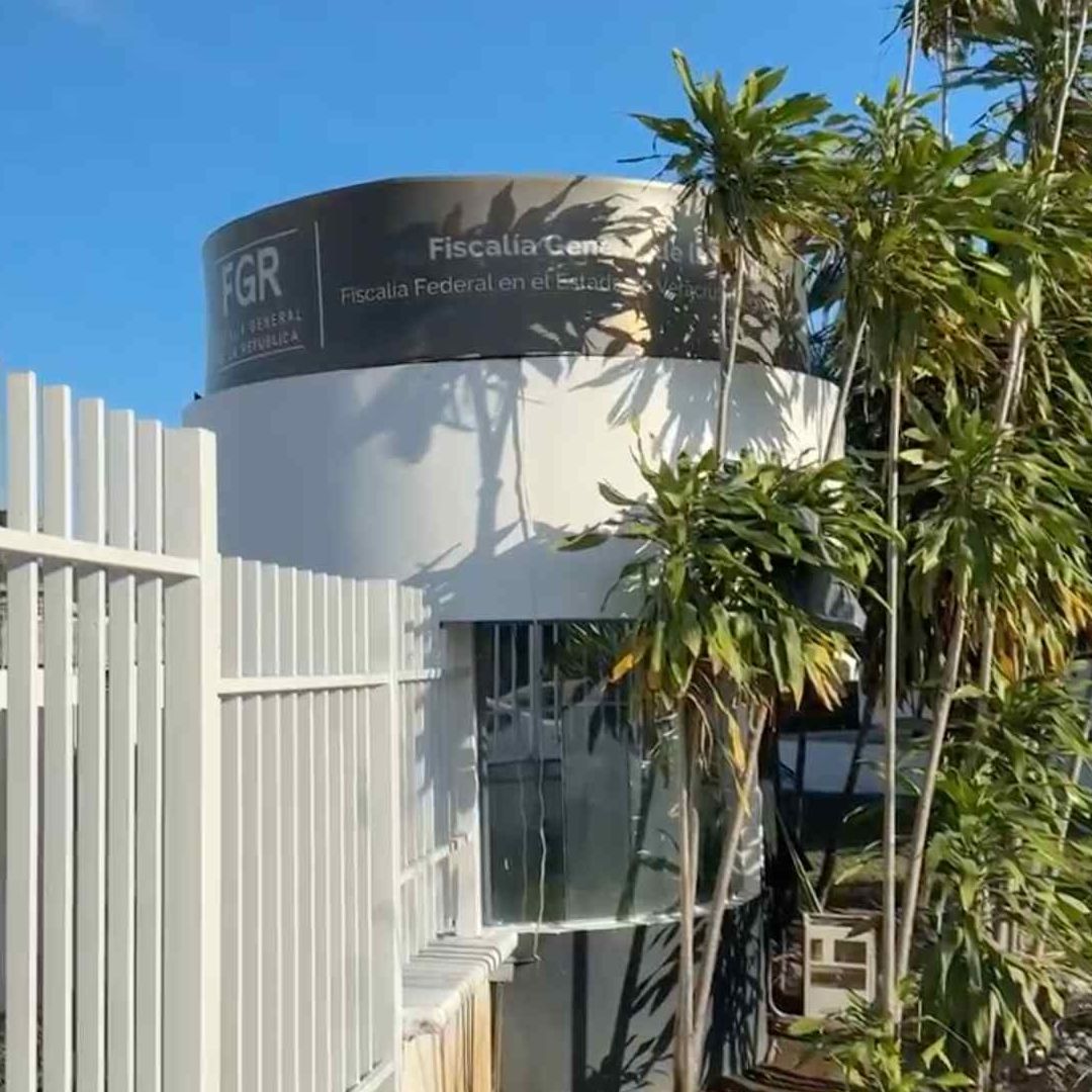 Detienen a Luis Miguel por Causar Destrozos en UMF 68 IMSS Montesinos de Veracruz por Presunta Falta de Atención