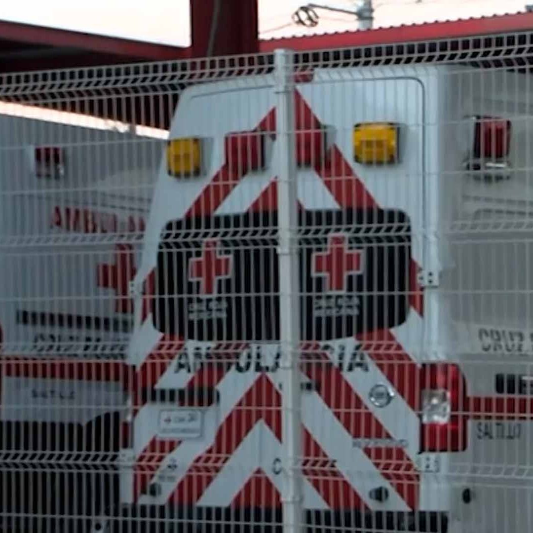 Muere Hombre en Cruz Roja Después de Ser Encontrado Inconsciente por su Esposa en Saltillo