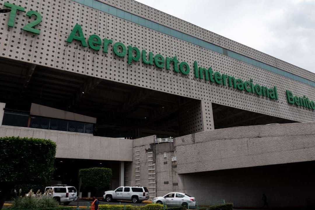 Se registra balacera en la terminal 2 del AICM; hay dos heridos