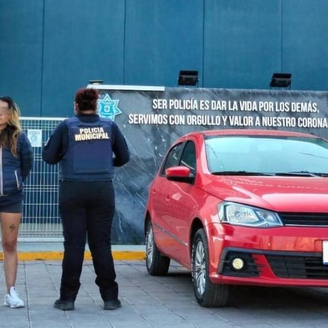Vehículo Robado Recuperado Coronango Puebla Mujer Alma Aidee N Detenida