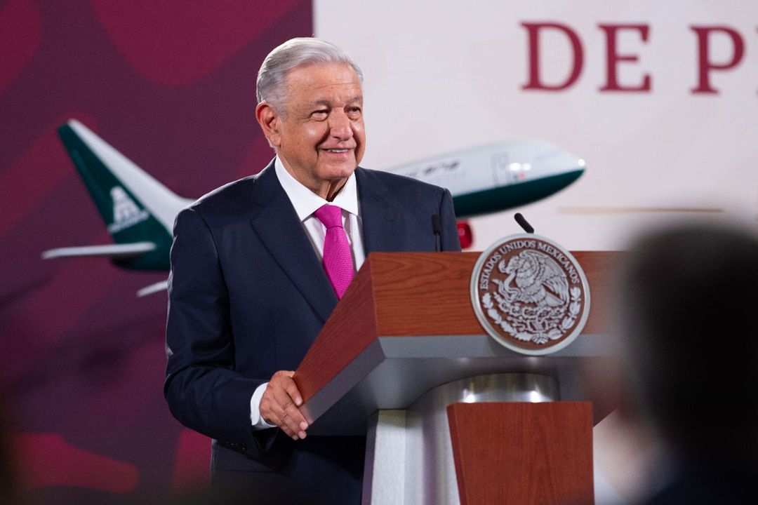 El presidente Andrés Manuel López Obrador presenta su mañanera desde Palacio Nacional