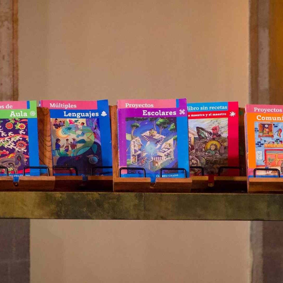 Controversia por Libros de Texto de SEP Será Analizada por Ministro Aguilar Morales