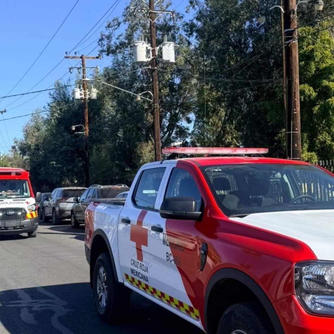 Químico en Secundaria 38 de Mexicali Deja 12 Personas Intoxicadas