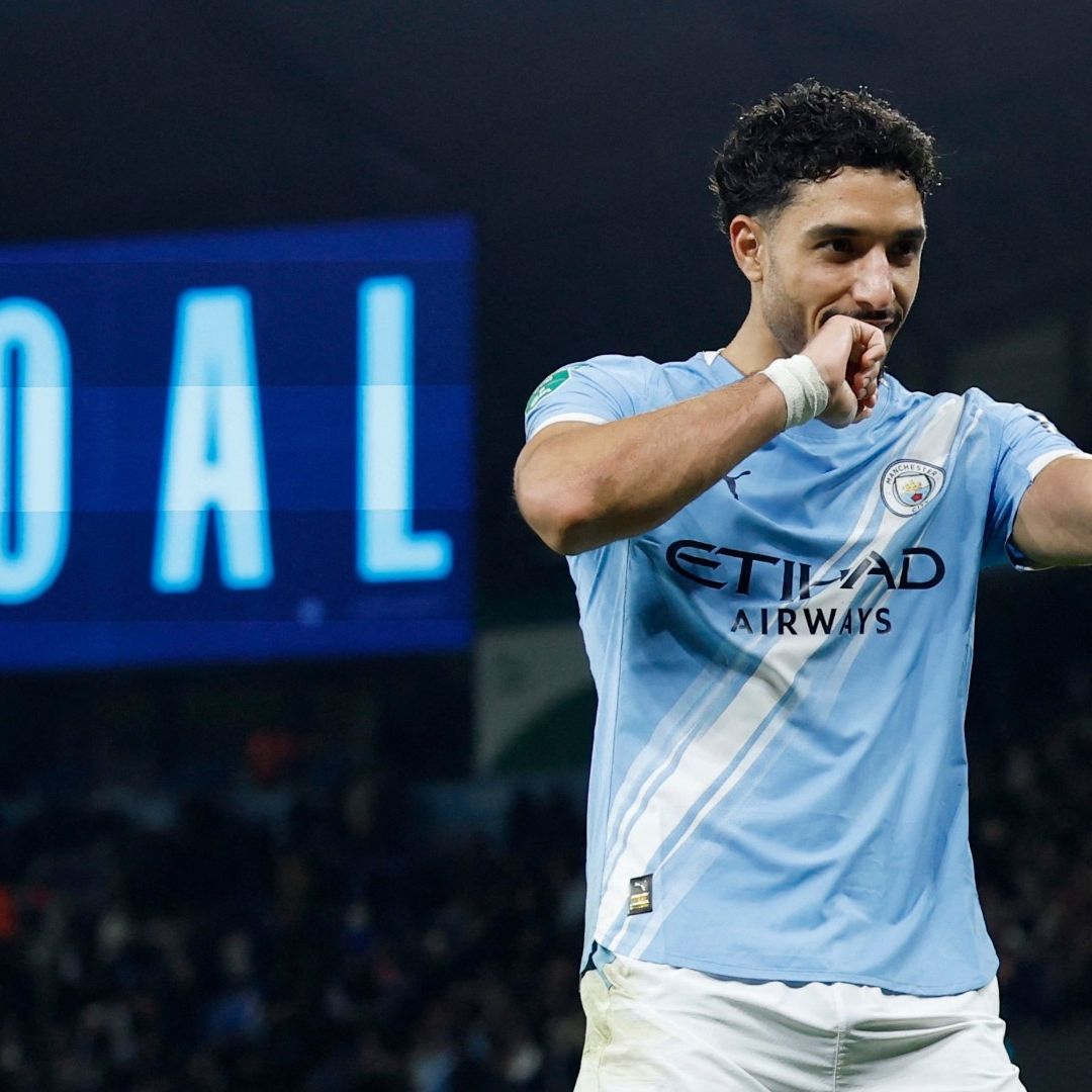 El futbolista egipcio Omar Marmoush anotó dos goles para el Manchester City, ante el Newcastle.