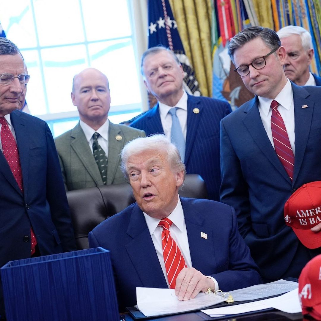 Donald Trump firma ley que pone fin al cierre parcial del gobierno