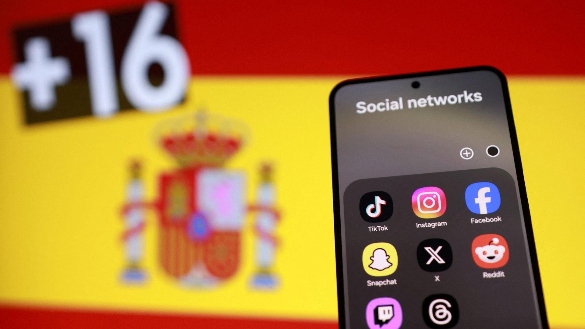 España se Suma a Australia en Prohibir Redes Sociales Para los Menores