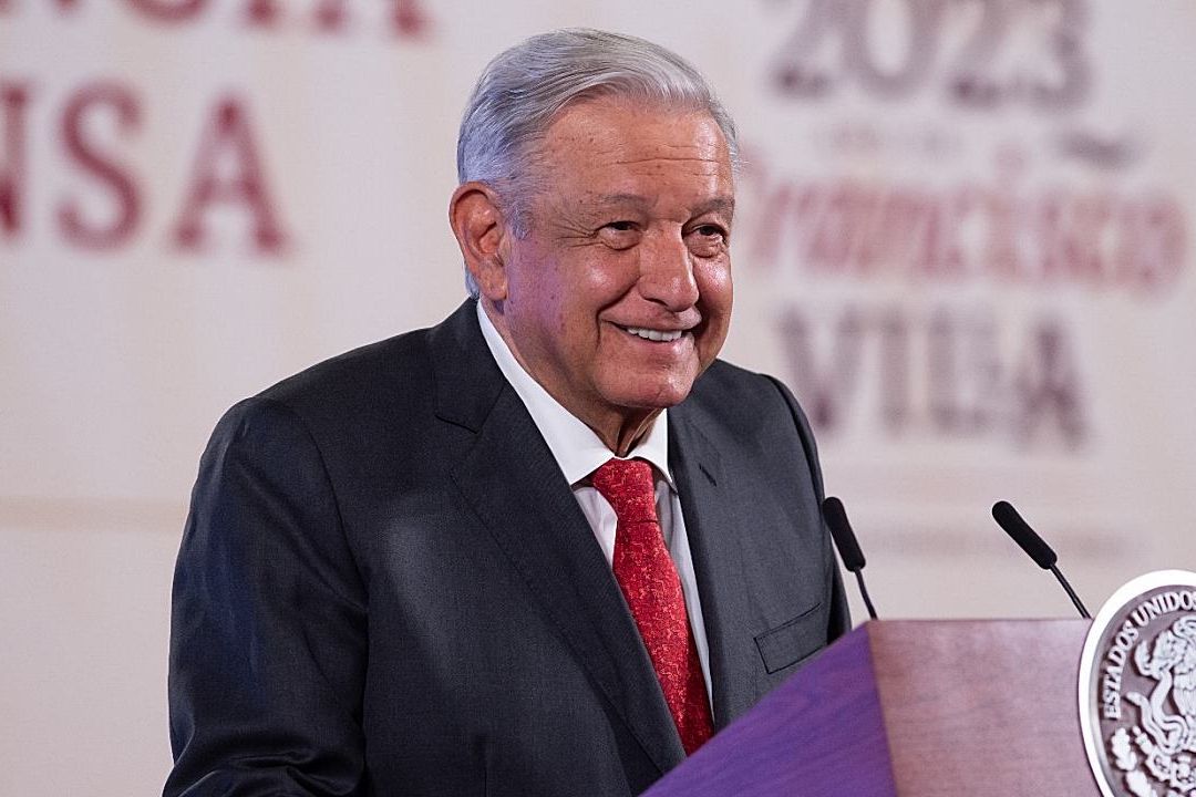 El presidente Andrés Manuel López Obrador presenta su mañanera desde Palacio Nacional
