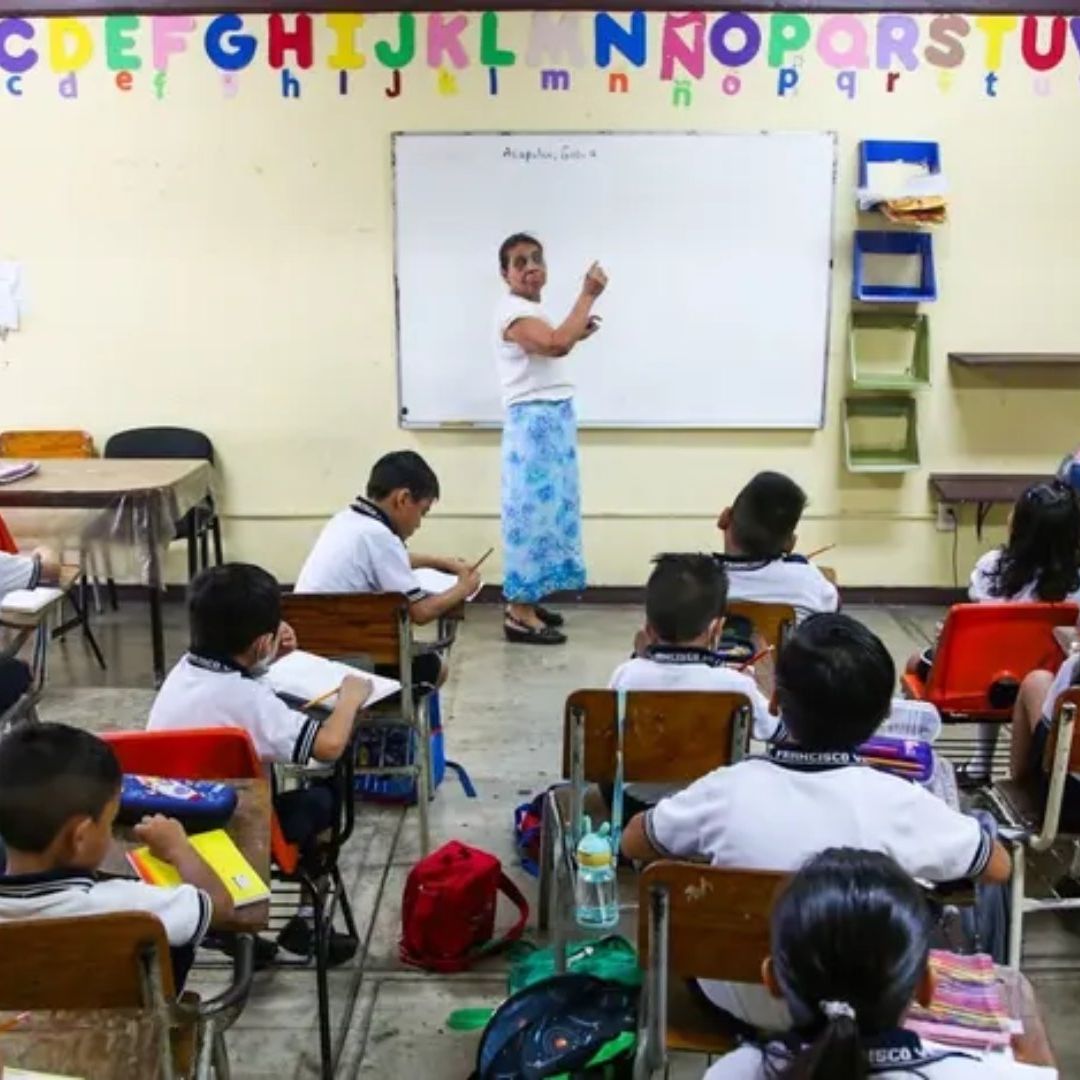 ¿Hay Clases este 5 de Febrero por el Día de la Constitución Mexicana? Esto Sabemos