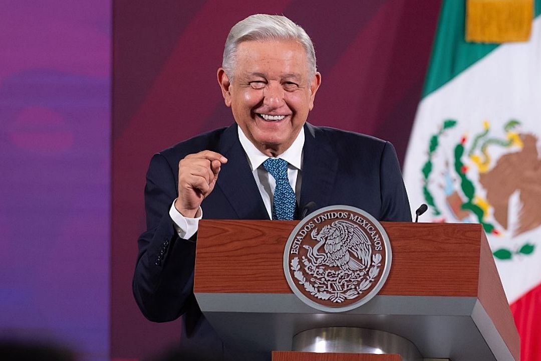 El presidente Andrés Manuel López Obrador presenta su mañanera desde Palacio Nacional