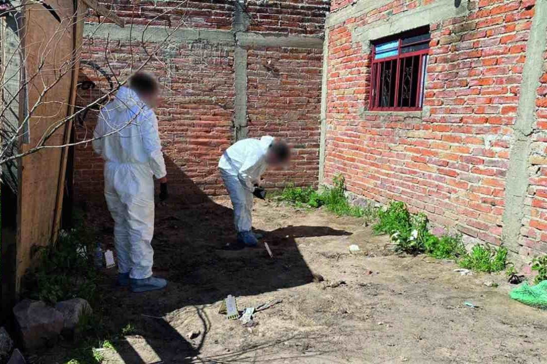 Autoridades trabajan en la finca ubicada en Lagos de Moreno el 16 de agosto de 2023