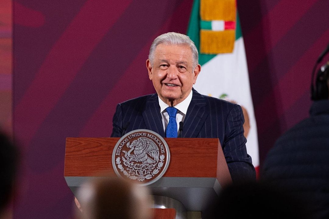 El presidente Andrés Manuel López Obrador presenta su mañanera desde Palacio Nacional
