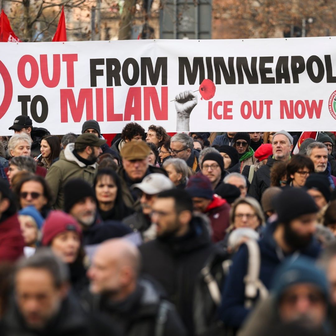 Manifestantes en Milán Protestan por la Presencia de ICE en los Juegos Olímpicos de Invierno