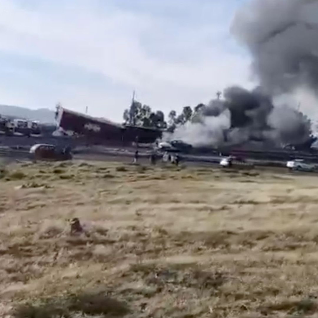 Choque Múltiple Provoca Incendio de Tráiler en Carretera México a Querétaro