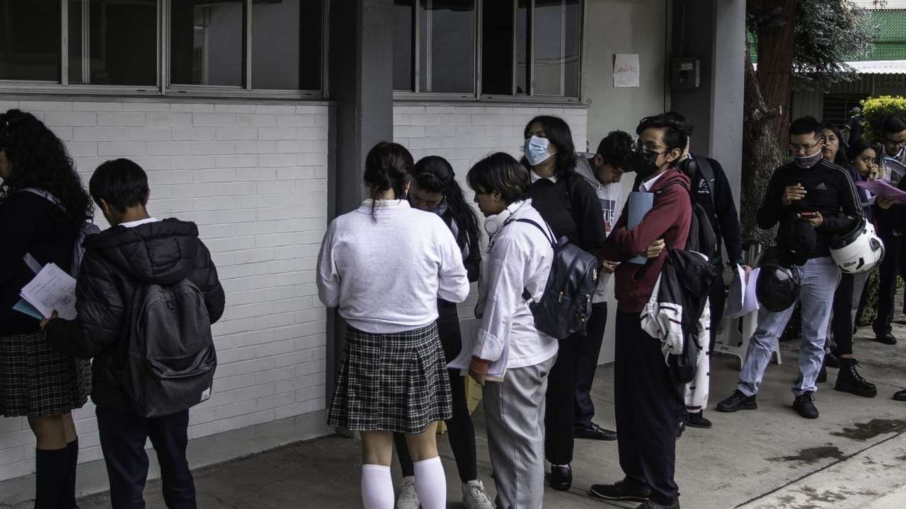 ¿Qué Pasa si no Pago la Cuota de Inscripción en Escuelas Públicas?