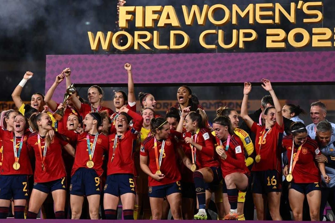 España alcanzó la cima del globo con un golazo de la capitana aún en la primera mitad de esta cita con sabor a revancha
