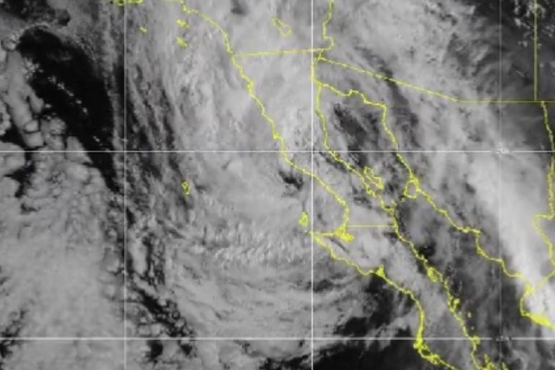 Sus bandas nubosas provocarán lluvias de muy fuertes a puntuales intensas en la Península de Baja California