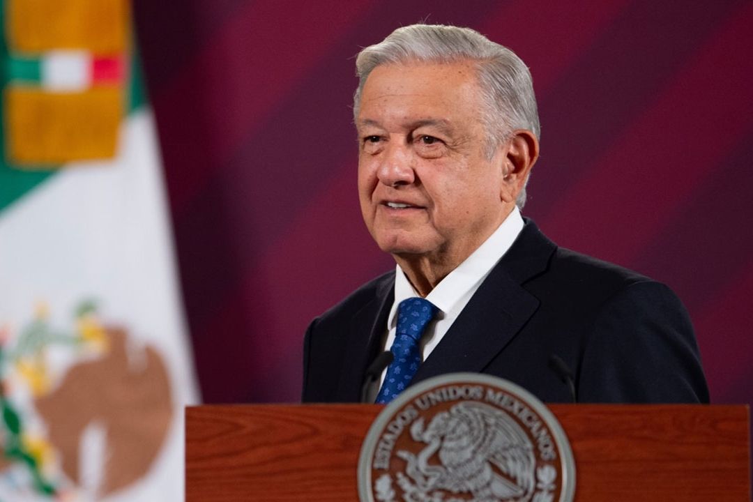 Los que se oponen a Libros de Texto Gratuitos están desinformados, dice AMLO