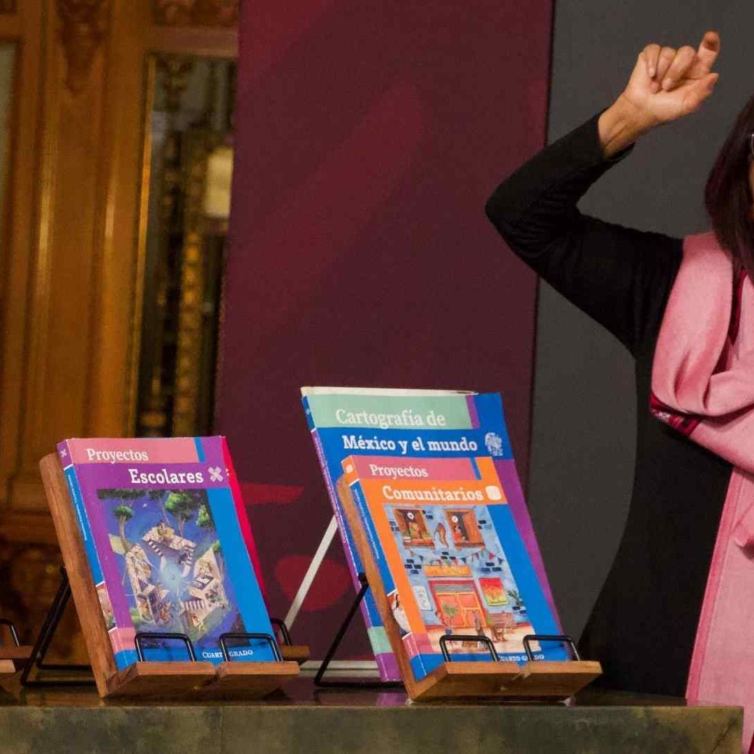 Quién hizo los libros de texto gratuitos, reprochan a Conaliteg