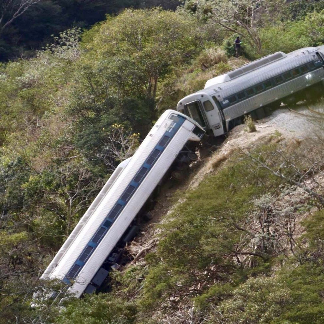 Van 2 Detenidos por Descarrilamiento del Tren Interoceánico en Oaxaca