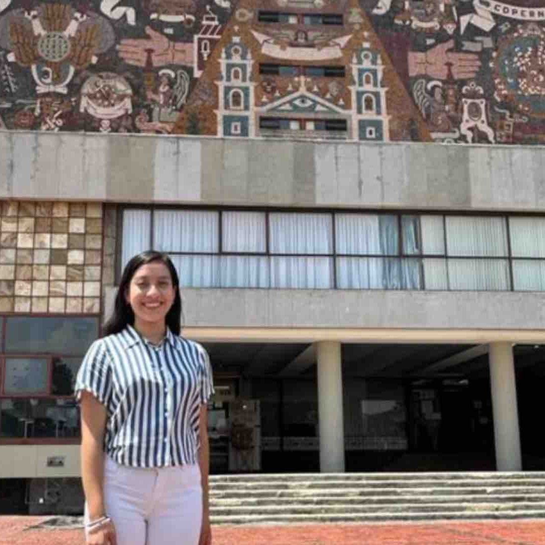 Karla González, joven de 18 años originaria de Tlatlauquitepec