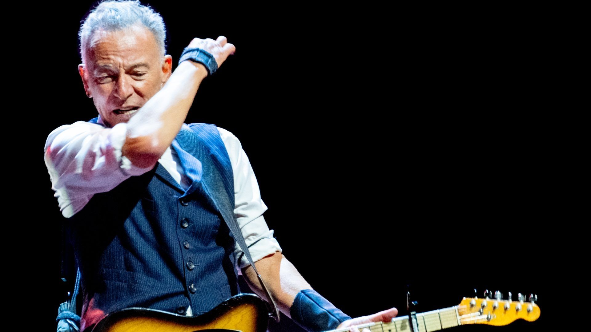 Bruce Springsteen Lanza Canción de Protesta por las Muertes en Operativos Migratorios de Trump