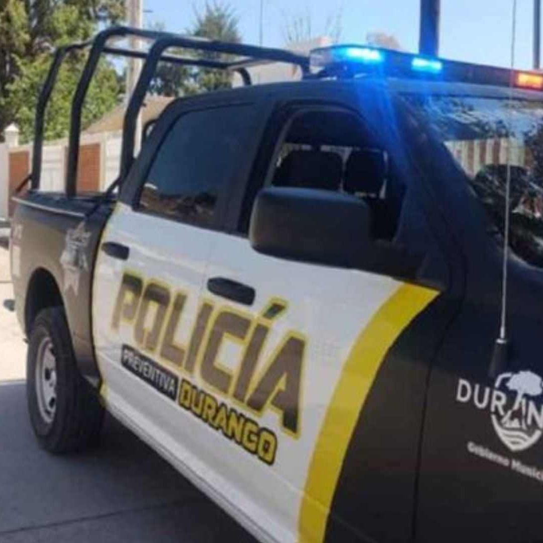 Adolescente atropella y mata a su hermana de 1 año en Durango
