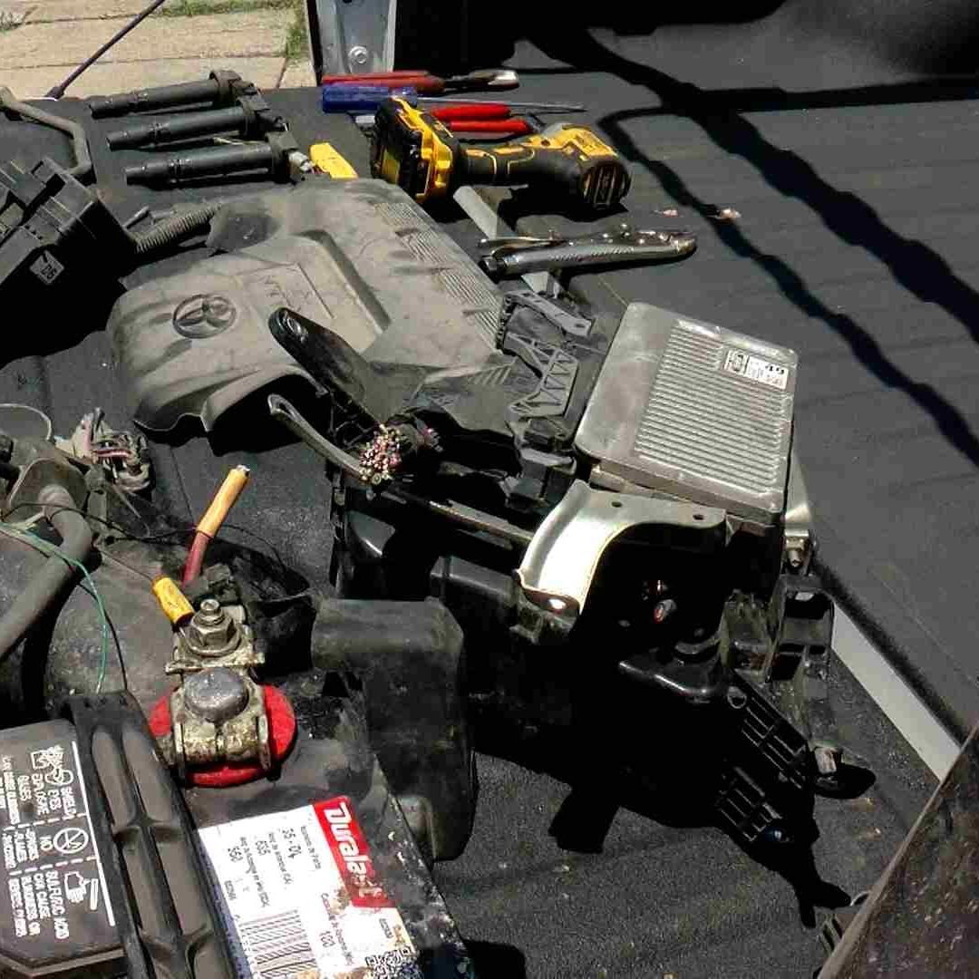 Evidencia decomisada a ladrones de autopartes en Guadalajara