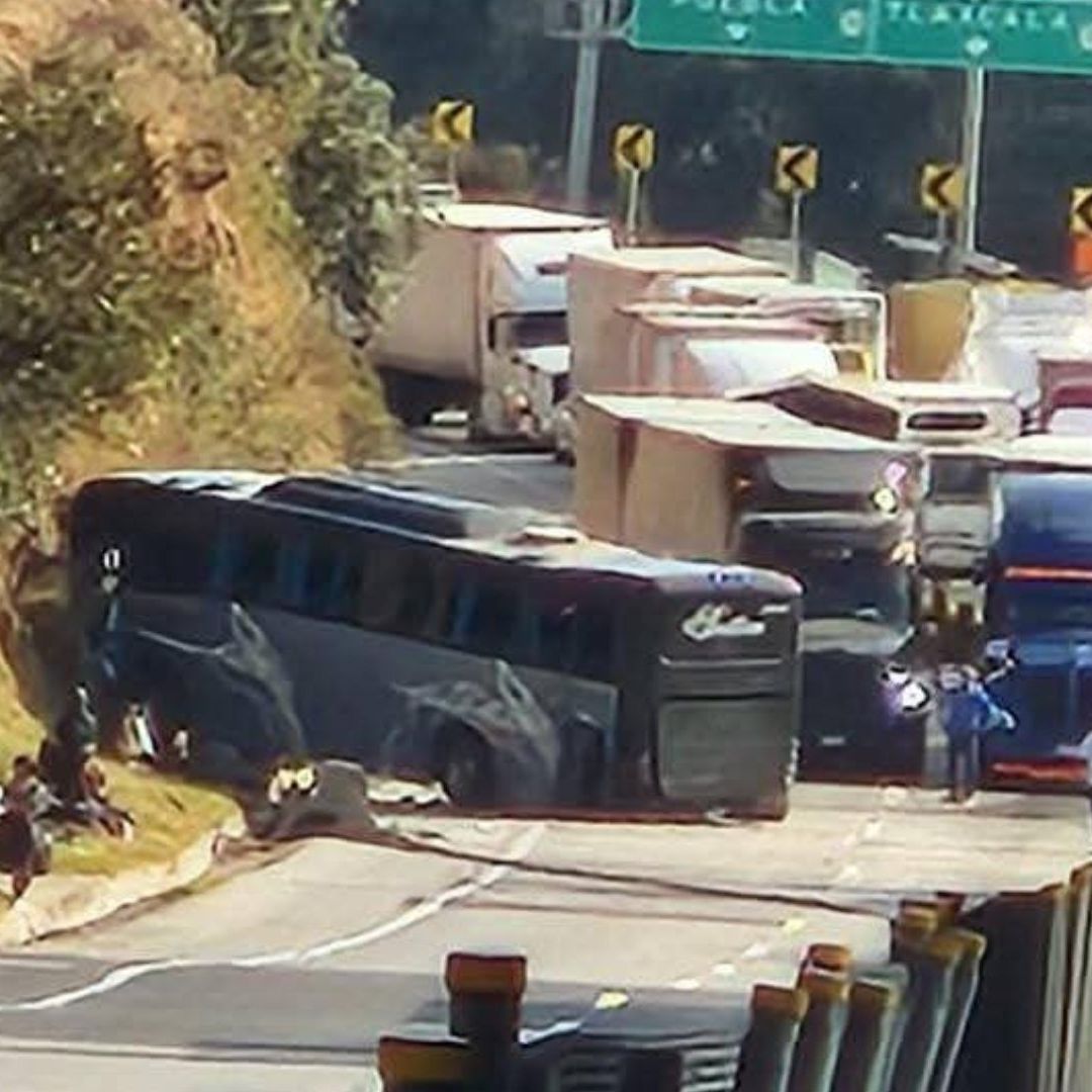 15 Heridos por Choque Accidente de Autobús de Pasajeros en Autopista Arco Norte Tlaxcala