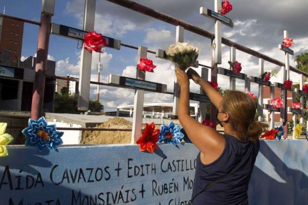Familiares de Víctimas del Atentado en Casino Royale Exigen Justicia