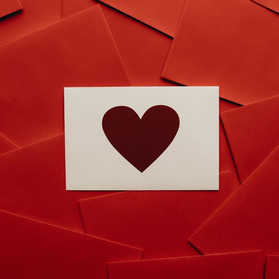 Checa las Frases para 14 de Febrero Cortas y De Amor para Dedicar a Novia, Novio, Esposa o Esposo