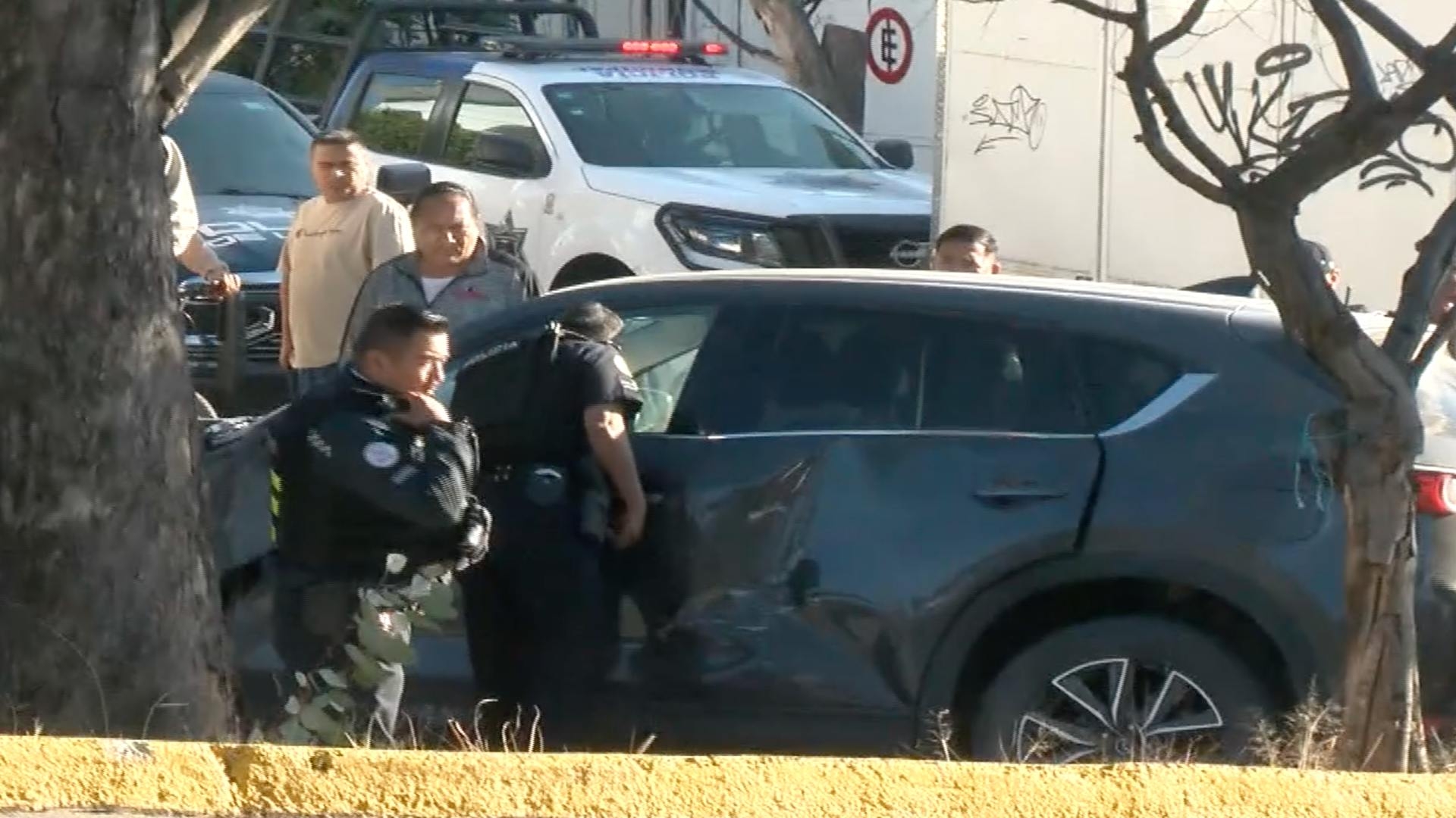 Persiguen y Detienen a Tres Hombres que Habían Robado una Camioneta en León