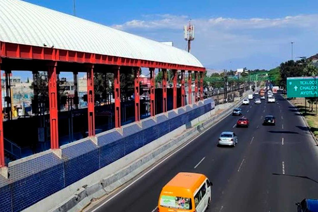 Un bebé varón nace afuera de la estación Guelatao del Metro CDMX Un bebé varón nace afuera de la estación Guelatao del Metro CDMX