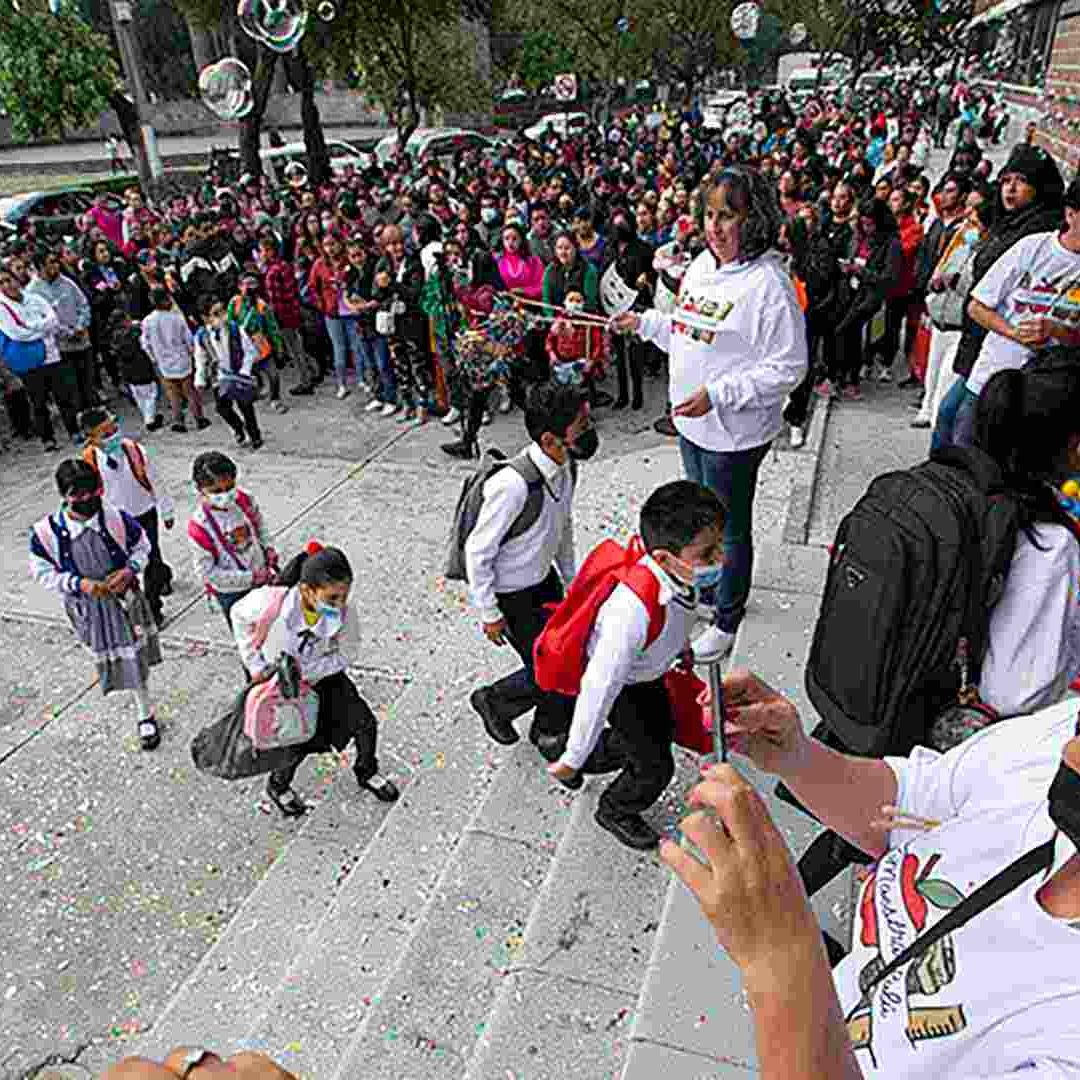 Regresaron a Clases más de 3 Millones de Estudiantes en Edomex