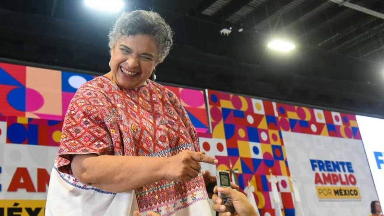 ¿Declinará Beatriz Paredes? El PRI se Pronunciará al Respecto