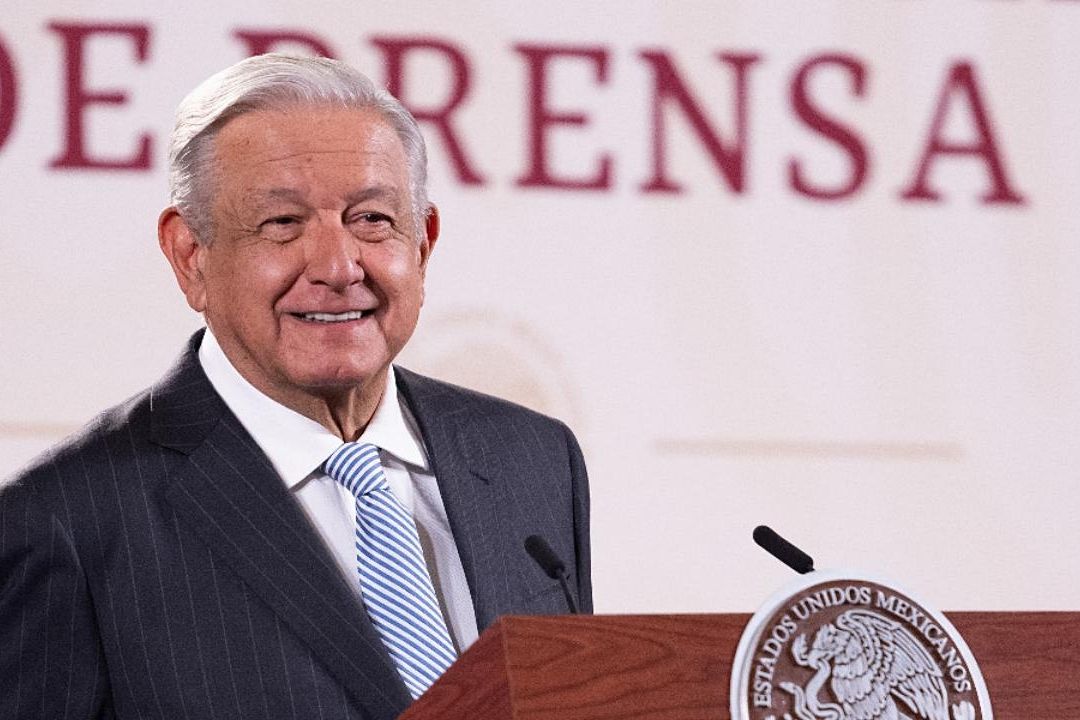 El presidente Andrés Manuel López Obrador presenta su mañanera desde Palacio Nacional