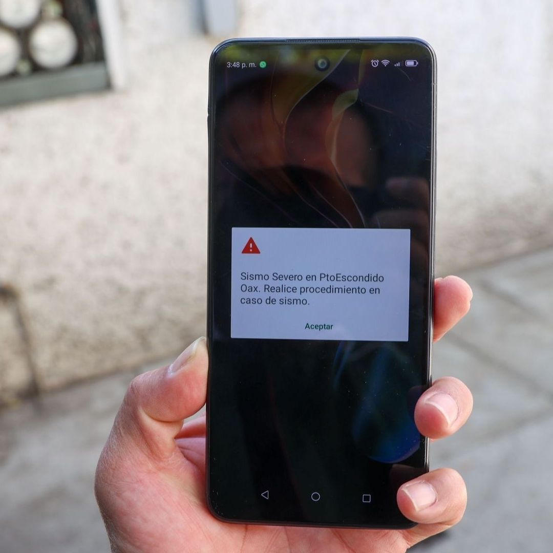 Alerta sísmica en teléfono celular