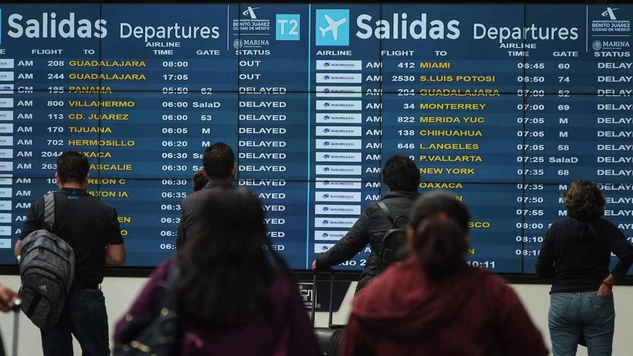 AMLO Planea Restringir Vuelos en el AICM y Llevarlos al AIFA