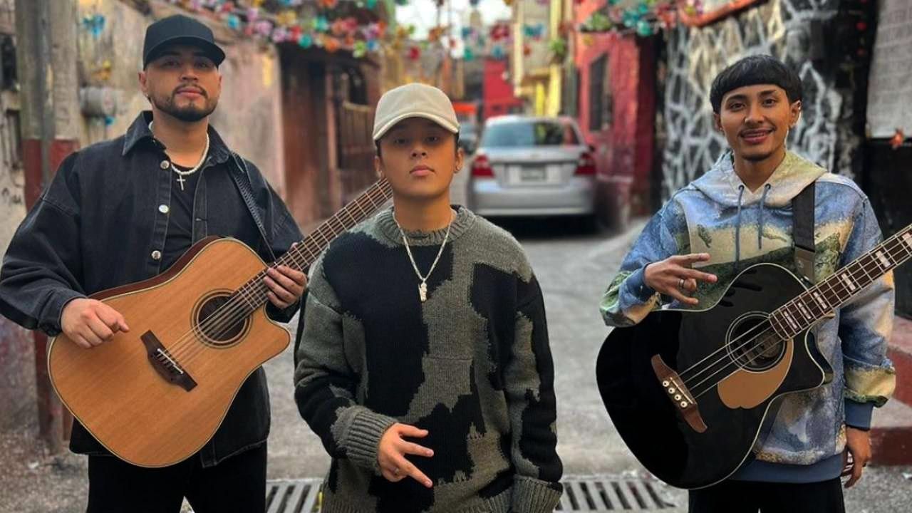Yahritza y Su Esencia estará en zócalo el 15 de septiembre de 2023 como parte de las Fiestas Patrias, Anuncia AMLO