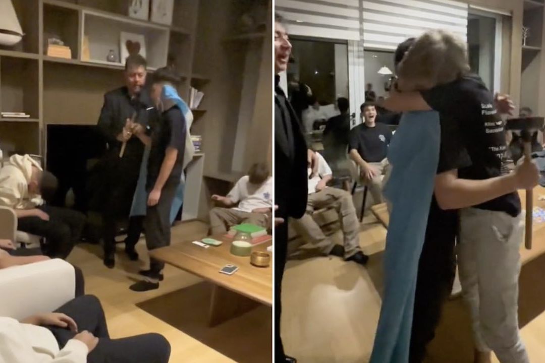 Hipnotizador les hace creer que uno de ellos es Messi