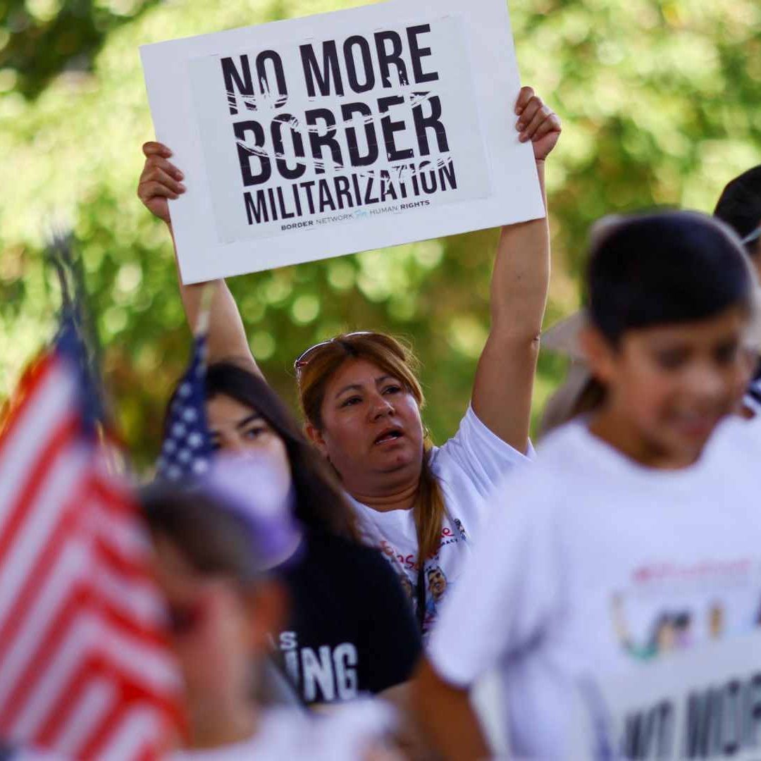 Manifestantes Exigen Fin de Medidas contra Migrantes en Texas