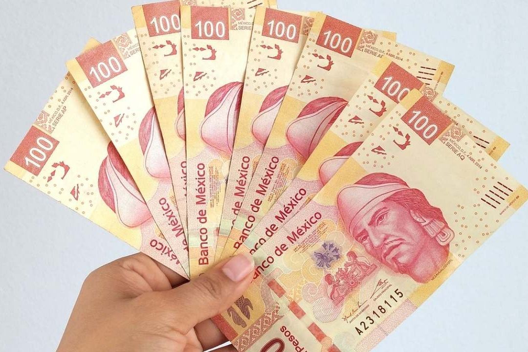 Cuánto aumentarán al pago de la Pensión Bienestar en 2024