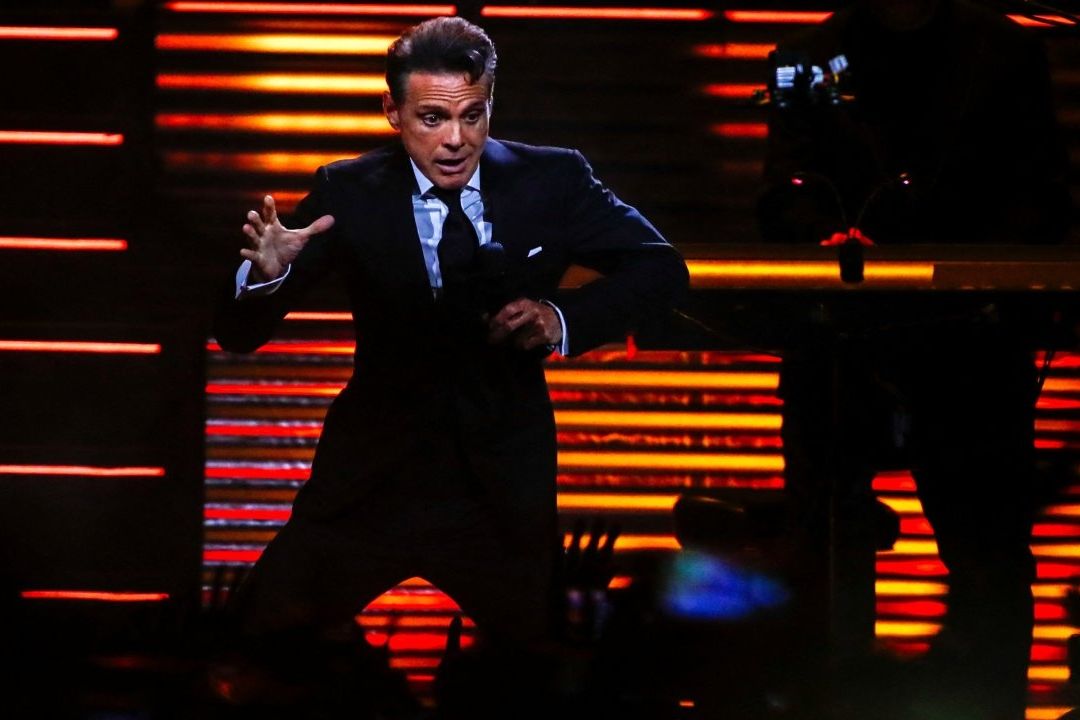 Luis Miguel se enoja por error durante Concierto en Chile
