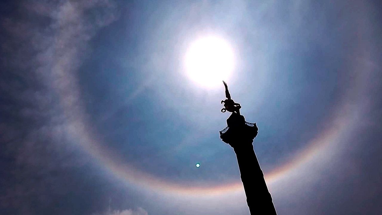 Halo solar sorprende a personas en CDMX, Edomex y Morelos
