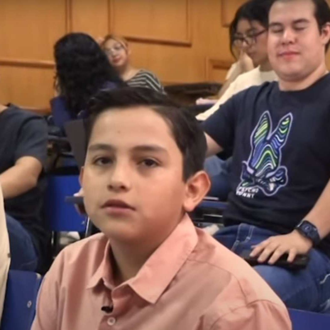 Niño Genio de 11 Años, el Estudiante Más Joven de Derecho en Todo México