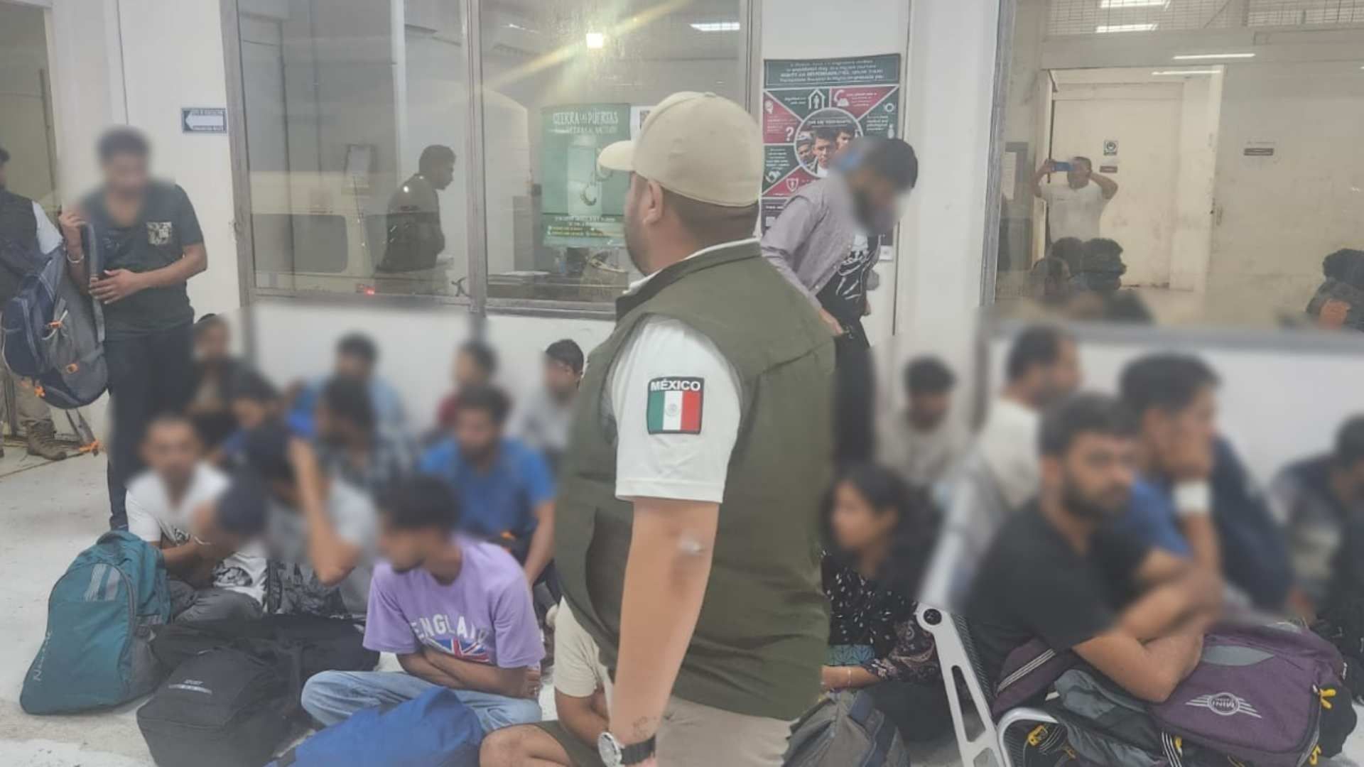 Rescatan a 47 Migrantes Indios en Cancún; Detienen a "Pollero"