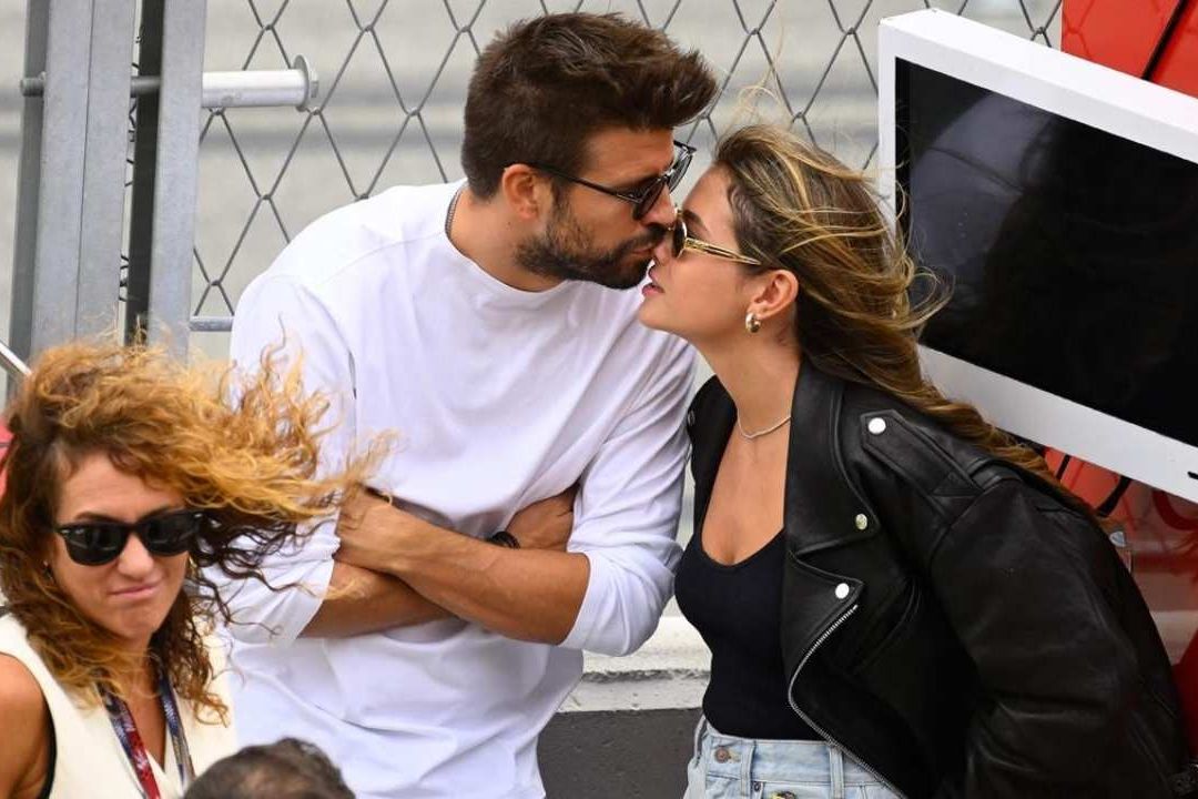 Gerard Piqué y Clara Chía ya no esconden su amor y se muestran muy enamorados