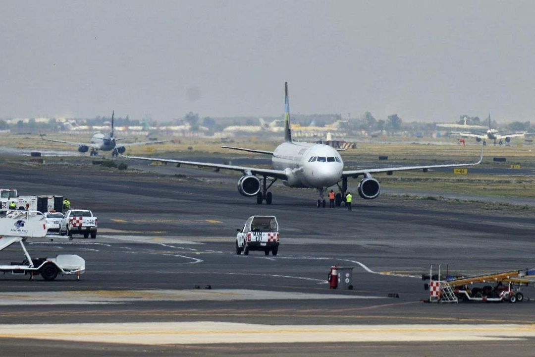 AMLO anuncia que México recupera Categoría 1 en Seguridad Aérea